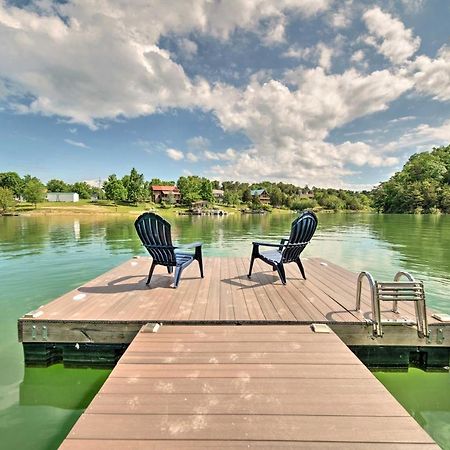 Sevierville Lake House With Deck And Foosball Table! Luaran gambar