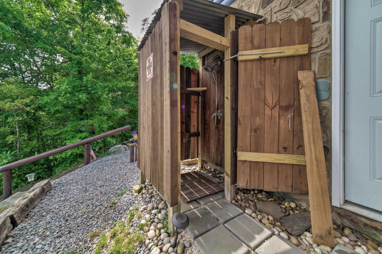 Sevierville Lake House With Deck And Foosball Table! Luaran gambar
